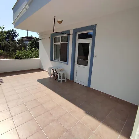 Sardunya Apartment Kandira