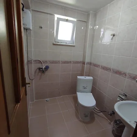 Apartment Sardunya Kandira