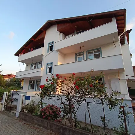 Sardunya Apartment