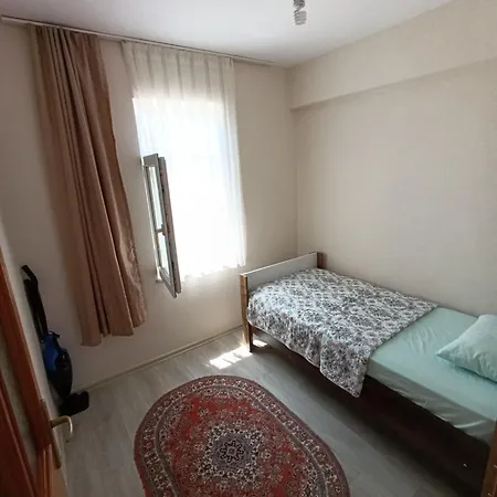 Sardunya Kandira