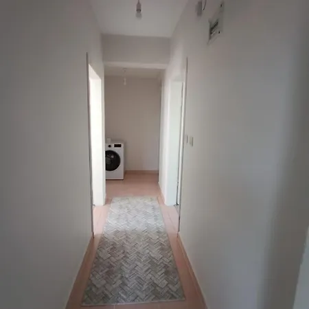 Sardunya Apartment Kandira